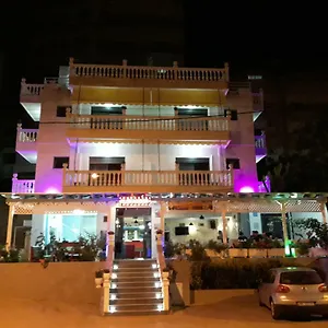 Primavera Hotel